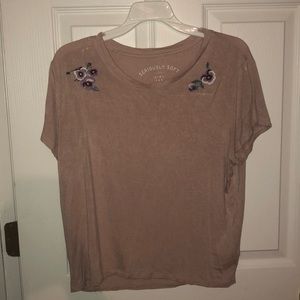 Aeropostale cropped tee